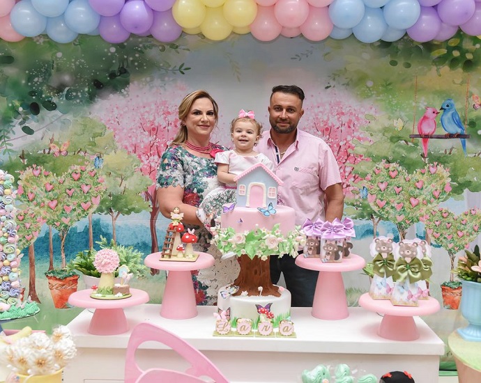 1 ANINHO: LARA, filha do casal Jaqueline Brasil e Eder Daguam comemora seu primeiro aniversário