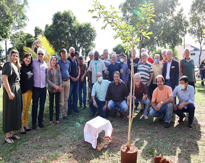 HOMENAGEM: terceira edição do projeto Espaço Verde da Fama homenageia o CAJ e o Basketball Jales