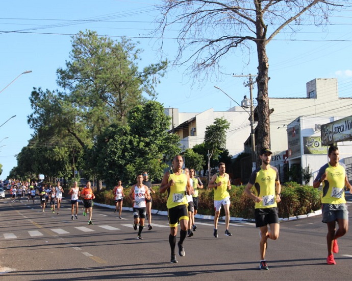 COMEMORAÇÕES: 12º Corrida Pedestre Cidade de Jales foi realizada em comemoração ao aniversário da cidade e reuniu 19 municípios